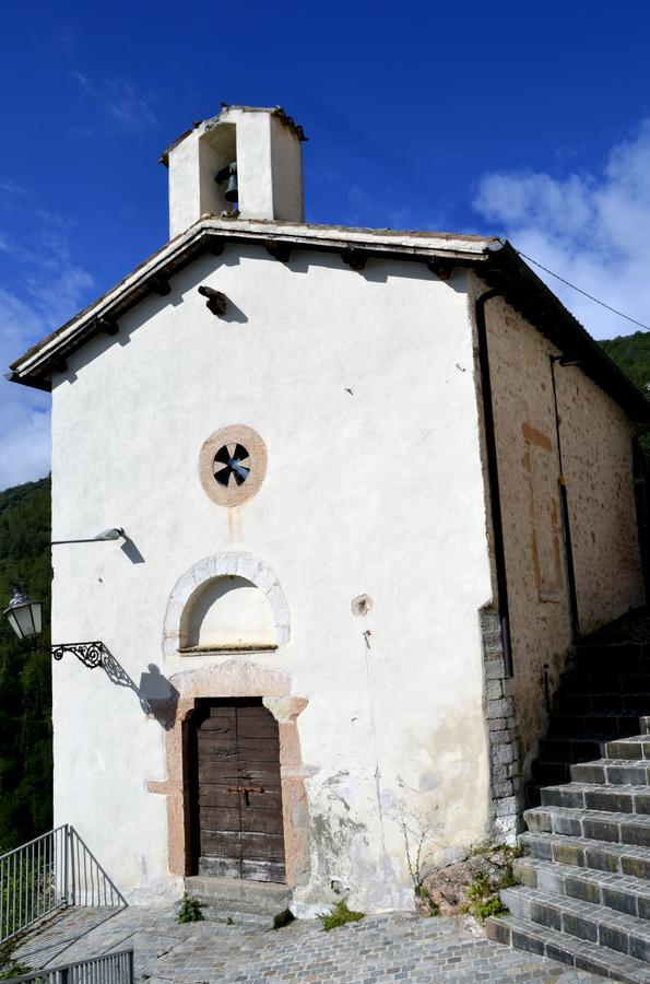 Appartamento Castello Di Cammoro Sellano Esterno foto